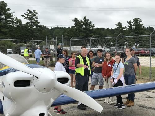 MST students inspect airplane